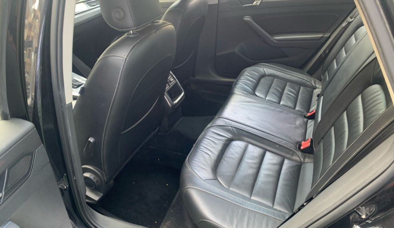 Location Volkswagen Passat 2018 – Transfert passager Dakar – AIBD