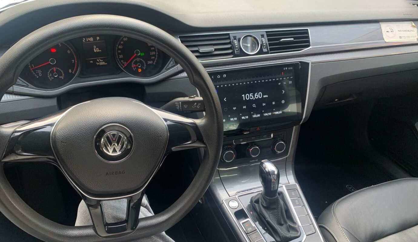 Location Volkswagen Passat 2018 – Transfert passager Dakar – AIBD